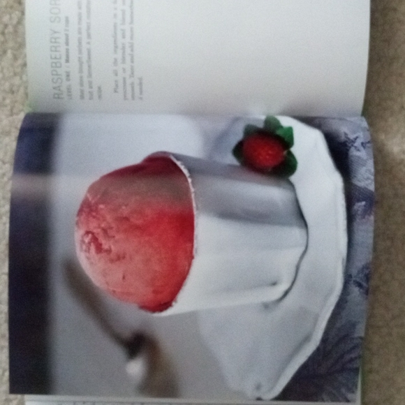 Suzanne Somers Cookbook - Picture 6 of 6